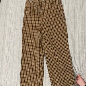 Madewell Wide-legged crop fit pants.